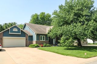 125 E Buckthorn Rd, Derby, KS 67037