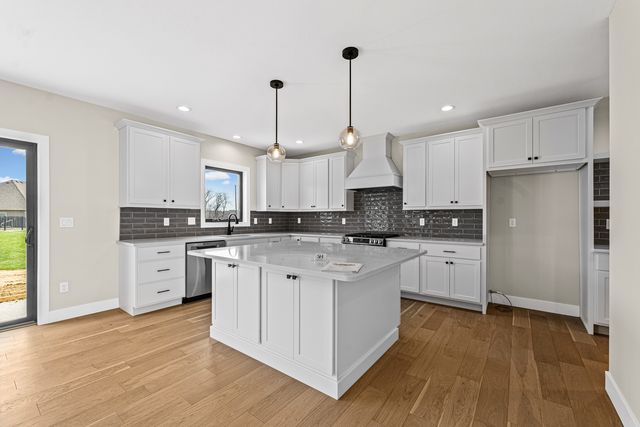 1206 Willowgrove Lane, Mahomet, IL 61853