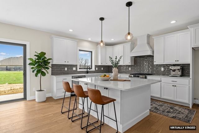 1206 Willowgrove Lane, Mahomet, IL 61853