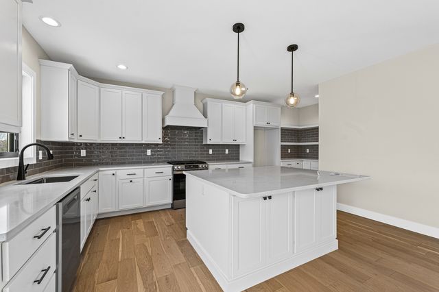 1206 Willowgrove Lane, Mahomet, IL 61853