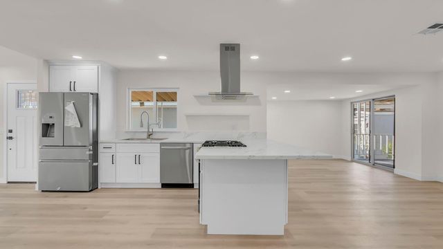 499 Millpond Drive 499, San Jose, CA 95125