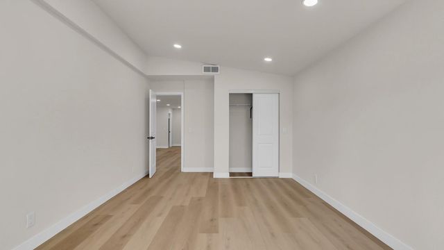 499 Millpond Drive 499, San Jose, CA 95125