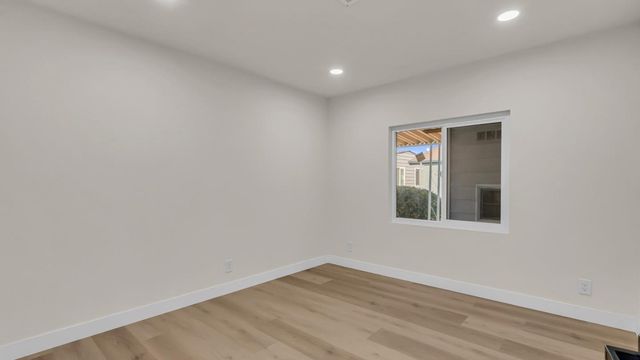 499 Millpond Drive 499, San Jose, CA 95125