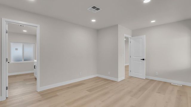 499 Millpond Drive 499, San Jose, CA 95125