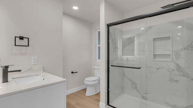 499 Millpond Drive 499, San Jose, CA 95125