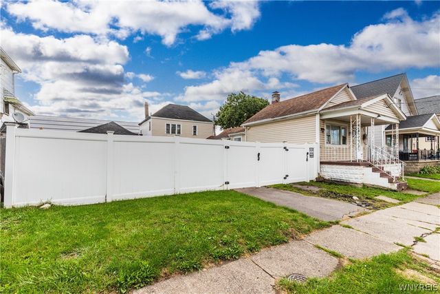 25 North Central Avenue E, Buffalo, NY 14212