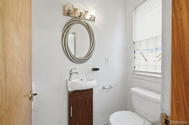 17224 Runyon Street, Detroit, MI 48234