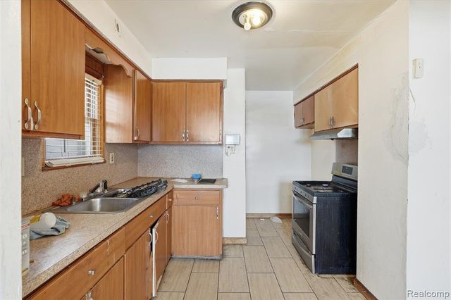 17224 Runyon Street, Detroit, MI 48234