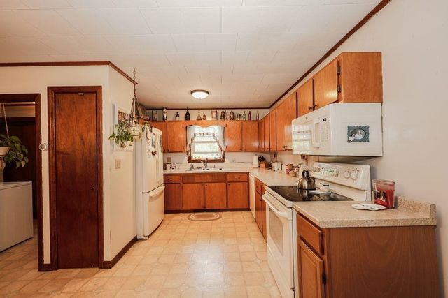 1478 Route 3 N, Carroll, NH 03598