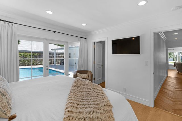 4201 NE 29TH Avenue, Fort Lauderdale, FL 33308