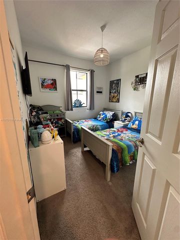 4706 Santa Cruz Way, Davie, FL 33314