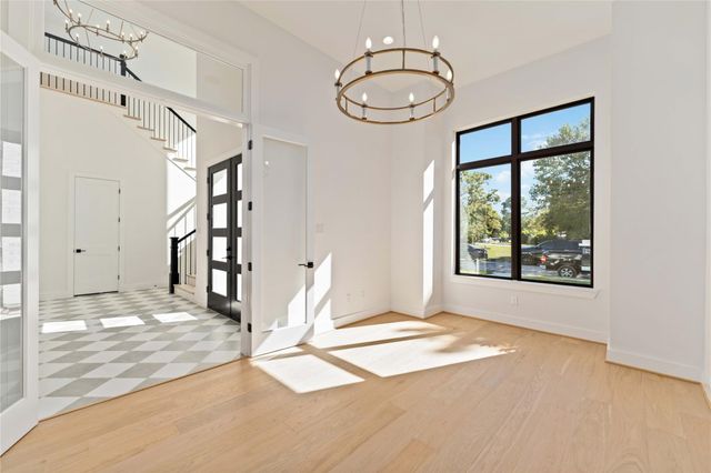 1458 Oak Tree Drive, Houston, TX 77055