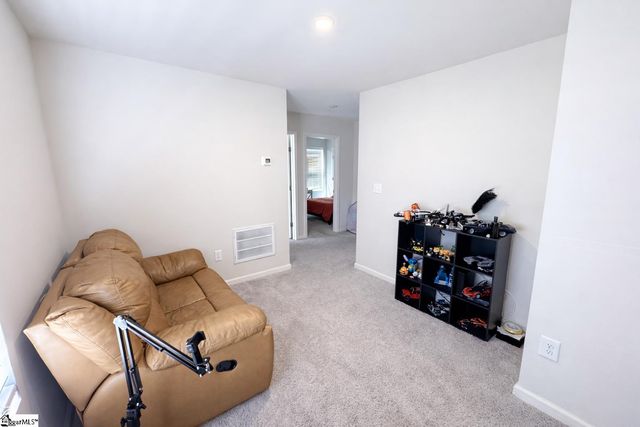 727 Wayfinder Run, Inman, SC 29349