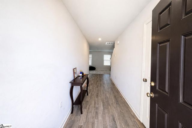 727 Wayfinder Run, Inman, SC 29349