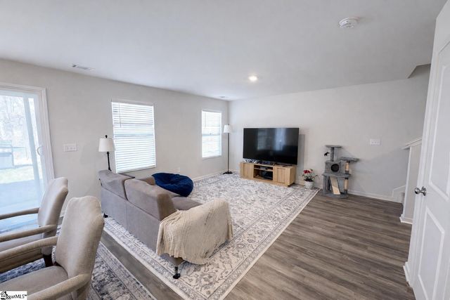 727 Wayfinder Run, Inman, SC 29349