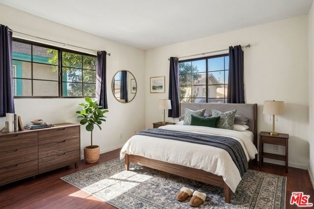 18424 Keswick Street 12, Reseda (los Angeles), CA 91335