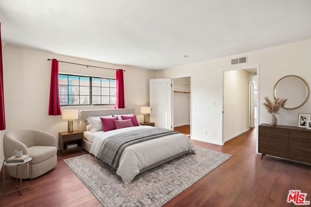 18424 Keswick Street 12, Reseda (los Angeles), CA 91335