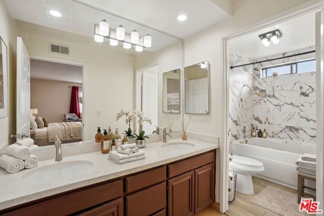18424 Keswick Street 12, Reseda (los Angeles), CA 91335