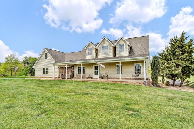 1757 Daniels Run RD NE, Check, VA 24072