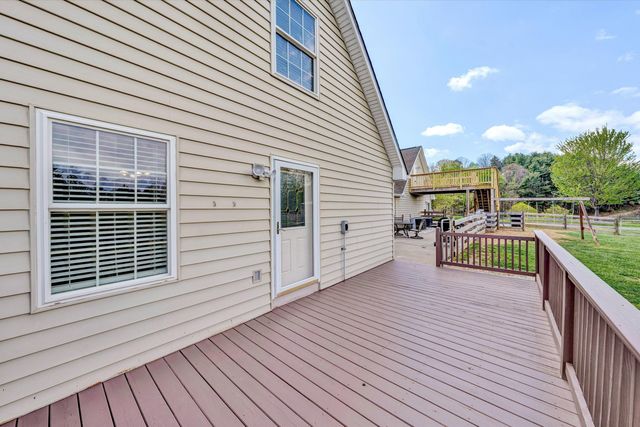 1757 Daniels Run RD NE, Check, VA 24072