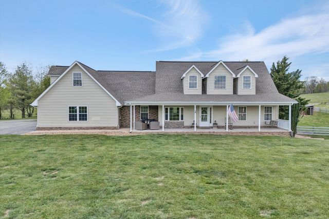 1757 Daniels Run RD NE, Check, VA 24072