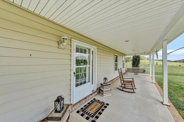 1757 Daniels Run RD NE, Check, VA 24072