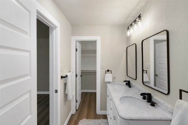 908 Red Oak Street, Azle, TX 76020