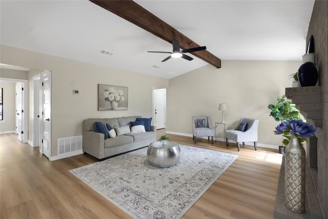 908 Red Oak Street, Azle, TX 76020