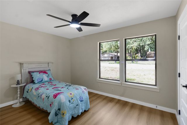 908 Red Oak Street, Azle, TX 76020