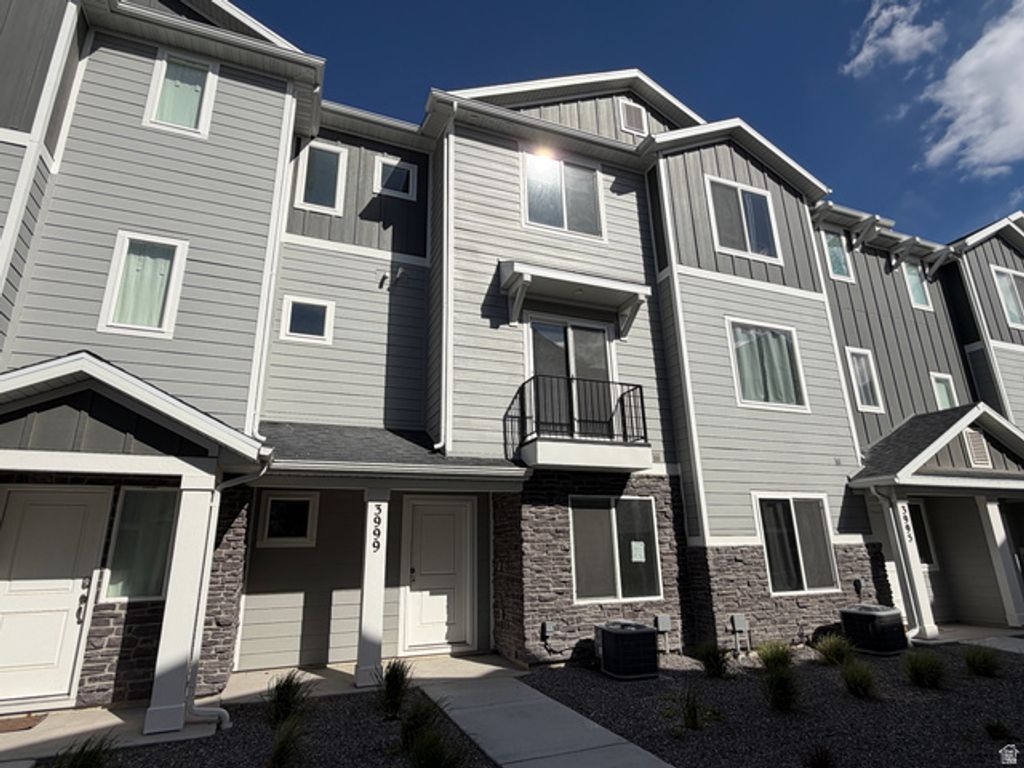 3999 N WILDCAT LN, Eagle Mountain, UT 84005