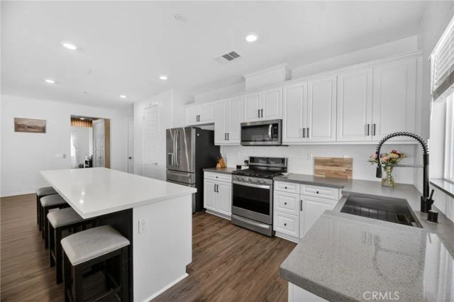 26459 Wreath Court, Menifee, CA 92584