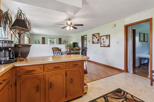 1231 U.S. 127, Russell Springs, KY 42642