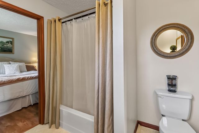 1231 U.S. 127, Russell Springs, KY 42642