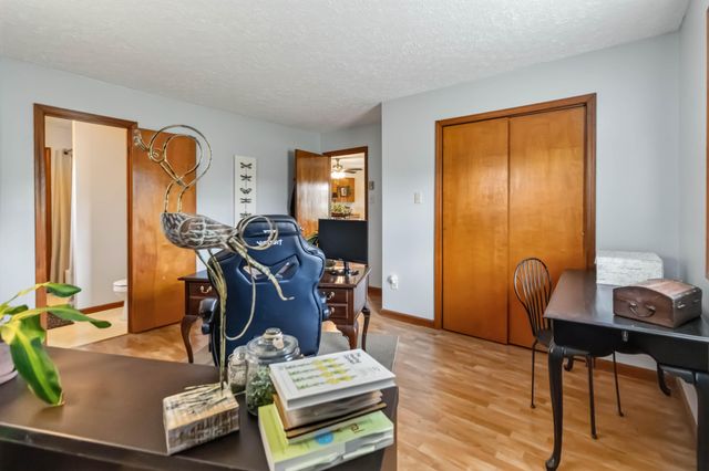 1231 U.S. 127, Russell Springs, KY 42642