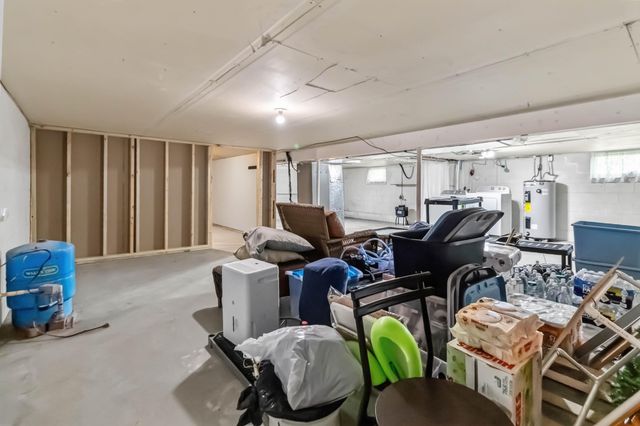 1231 U.S. 127, Russell Springs, KY 42642