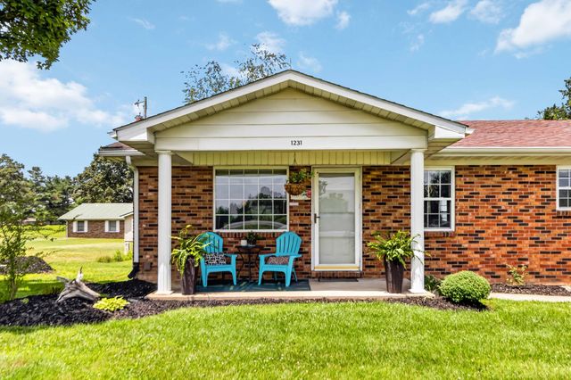 1231 U.S. 127, Russell Springs, KY 42642