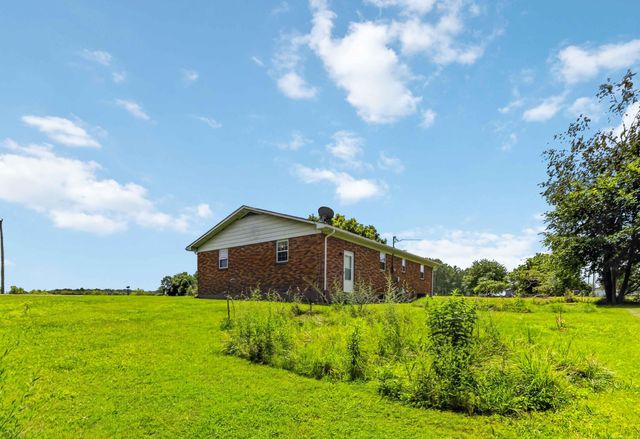1231 U.S. 127, Russell Springs, KY 42642
