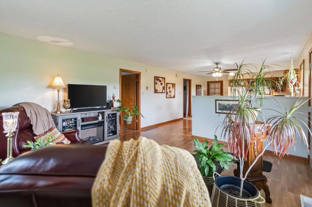 1231 U.S. 127, Russell Springs, KY 42642