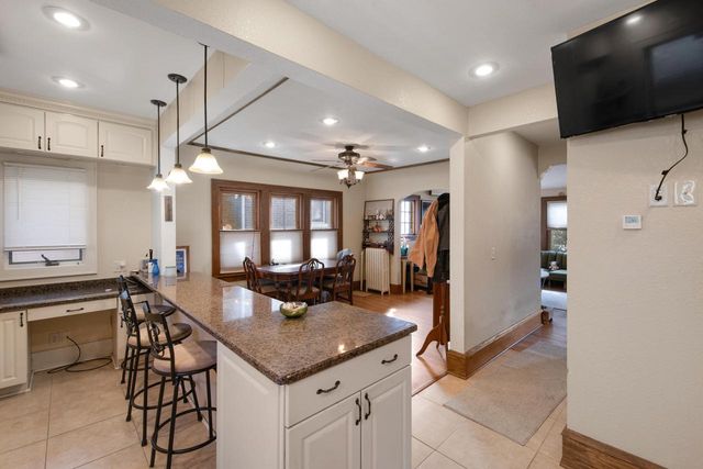 6326 W Wells STREET, Wauwatosa, WI 53213