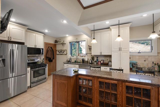 6326 W Wells STREET, Wauwatosa, WI 53213