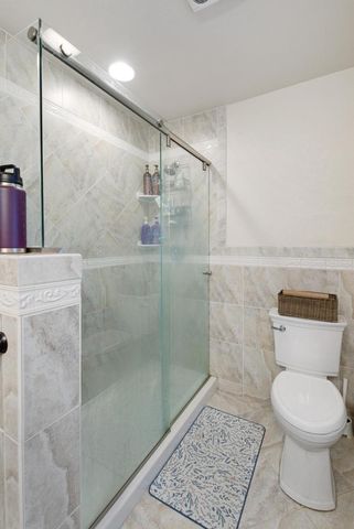 6326 W Wells STREET, Wauwatosa, WI 53213