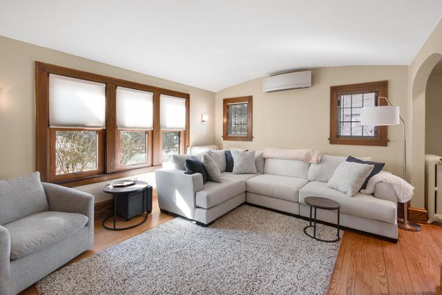 6326 W Wells STREET, Wauwatosa, WI 53213