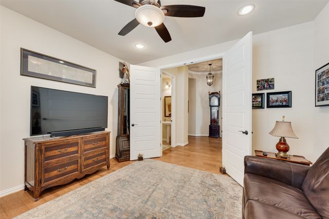 11532 Southerland Drive, Denton, TX 76207