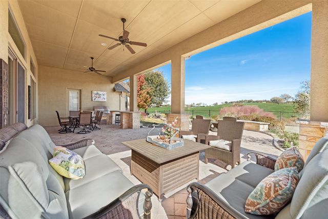 11532 Southerland Drive, Denton, TX 76207