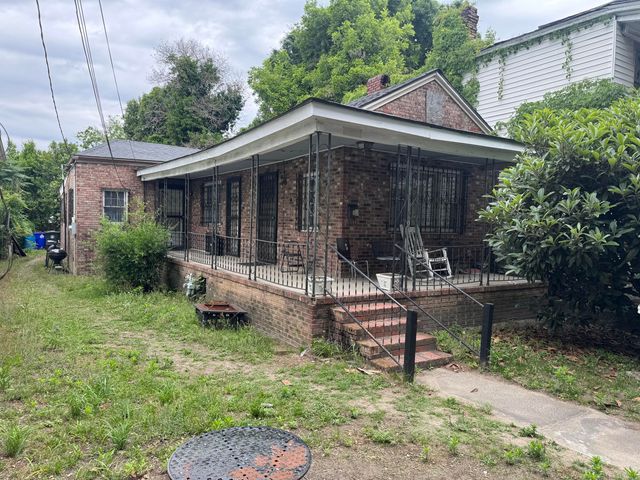 8 Poinsett Street, Charleston, SC 29403