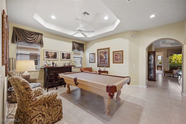 10748 Fieldfair DR, Naples, FL 34119