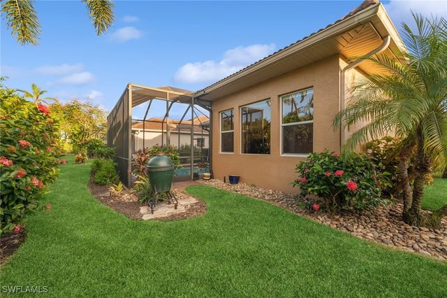 10748 Fieldfair DR, Naples, FL 34119