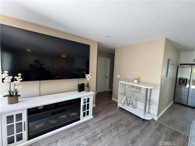 15057 Paddock, Sylmar, CA 91342