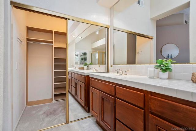 2011 Monarch Ridge Cir, El Cajon, CA 92019