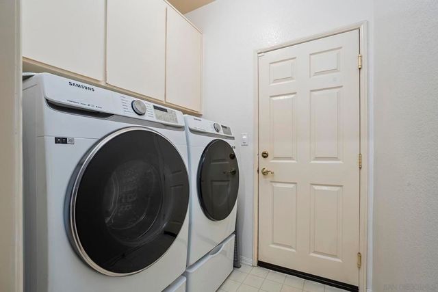 2011 Monarch Ridge Cir, El Cajon, CA 92019